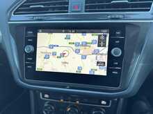 Volkswagen Tiguan TSI SE Navigation 