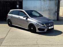 LOW MILES SATNAV AMG ALLOYS