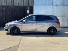 LOW MILES SATNAV AMG ALLOYS