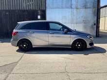 LOW MILES SATNAV AMG ALLOYS