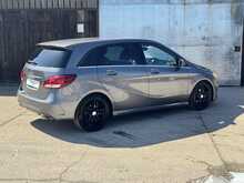 LOW MILES SATNAV AMG ALLOYS