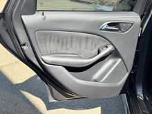 LOW MILES SATNAV AMG ALLOYS