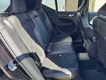 Volvo XC40 T4 R-Design Pro 