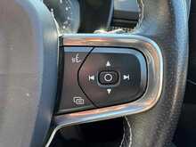 Volvo XC40 T4 R-Design Pro 