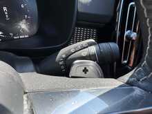 Volvo XC40 T4 R-Design Pro 