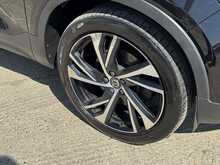 Volvo XC40 T4 R-Design Pro 