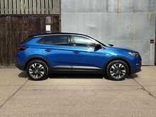 Vauxhall Grandland X Turbo SRi Nav 