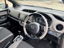 FULL TOYOTA SERVICE HISTORY