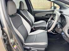 FULL TOYOTA SERVICE HISTORY