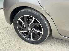 FULL TOYOTA SERVICE HISTORY
