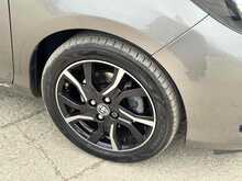 FULL TOYOTA SERVICE HISTORY