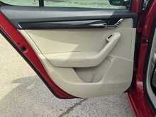 FULL LEATHER SAT NAV