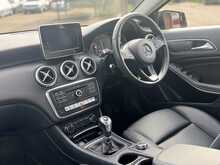 APPLE CAR PLAY REV CAM