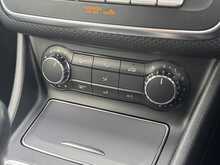 APPLE CAR PLAY REV CAM