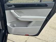 Volkswagen Touran TSI EVO SEL 