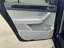 Volkswagen Touran TSI EVO SEL 