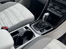 Volkswagen Touran TSI EVO SEL 