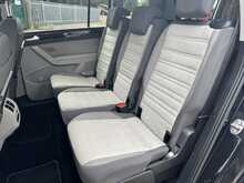 Volkswagen Touran TSI EVO SEL 