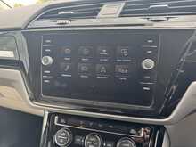 Volkswagen Touran TSI EVO SEL 