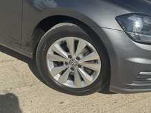 Volkswagen Golf TSI BlueMotion Tech SE 