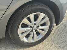 Volkswagen Golf TSI BlueMotion Tech SE 