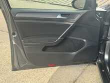 Volkswagen Golf TSI BlueMotion Tech SE 