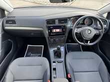 Volkswagen Golf TSI BlueMotion Tech SE 