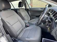 Volkswagen Golf TSI BlueMotion Tech SE 