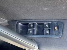 Volkswagen Golf TSI BlueMotion Tech SE 