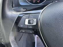 Volkswagen Golf TSI BlueMotion Tech SE 