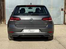Volkswagen Golf TSI BlueMotion Tech SE 