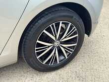 Volkswagen Golf TSI SE Nav 