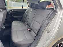 Volkswagen Golf TSI SE Nav 