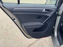 Volkswagen Golf TSI SE Nav 