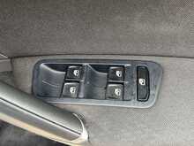 Volkswagen Golf TSI SE Nav 