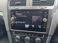 Volkswagen Golf TSI SE Nav 