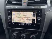 Volkswagen Golf TSI SE Nav 