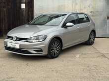 Volkswagen Golf TSI SE Nav 