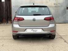Volkswagen Golf TSI SE Nav 