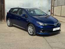 Toyota Auris VVT-h Business Edition 