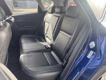 Toyota Auris VVT-h Business Edition 