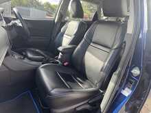 Toyota Auris VVT-h Business Edition 