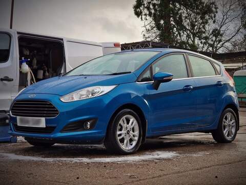 1.0T EcoBoost Zetec Hatchback 5dr Petrol Manual Euro 5 (s/s) (100 ps)