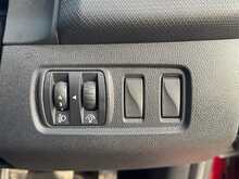 Renault Clio 1.2 16V Dynamique Nav Hatchback 5dr Petrol Manual Euro 6 (75 ps) 