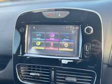 Renault Clio 1.2 16V Dynamique Nav Hatchback 5dr Petrol Manual Euro 6 (75 ps) 