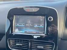 Renault Clio 1.2 16V Dynamique Nav Hatchback 5dr Petrol Manual Euro 6 (75 ps) 