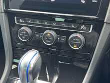 Volkswagen Golf TSI GTE Advance 