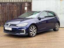 Volkswagen Golf TSI GTE Advance 