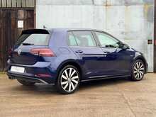 Volkswagen Golf TSI GTE Advance 
