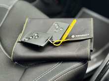 Renault Clio TCe Iconic 